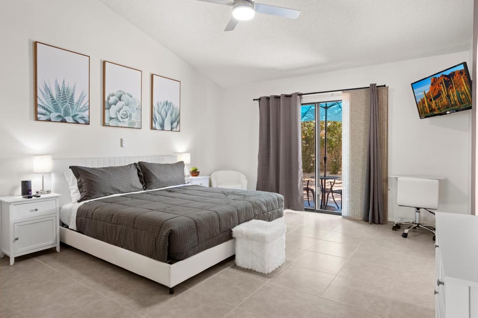 TV and multimedia, Bedroom, fireplace