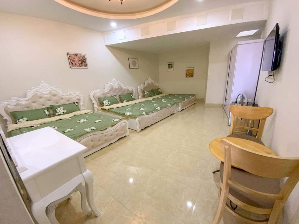 Bed, TV and multimedia, Photo of the whole room, Evening entertainment, Bedroom