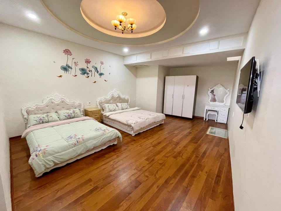 Bed, TV and multimedia, Photo of the whole room, Bedroom, wardrobe