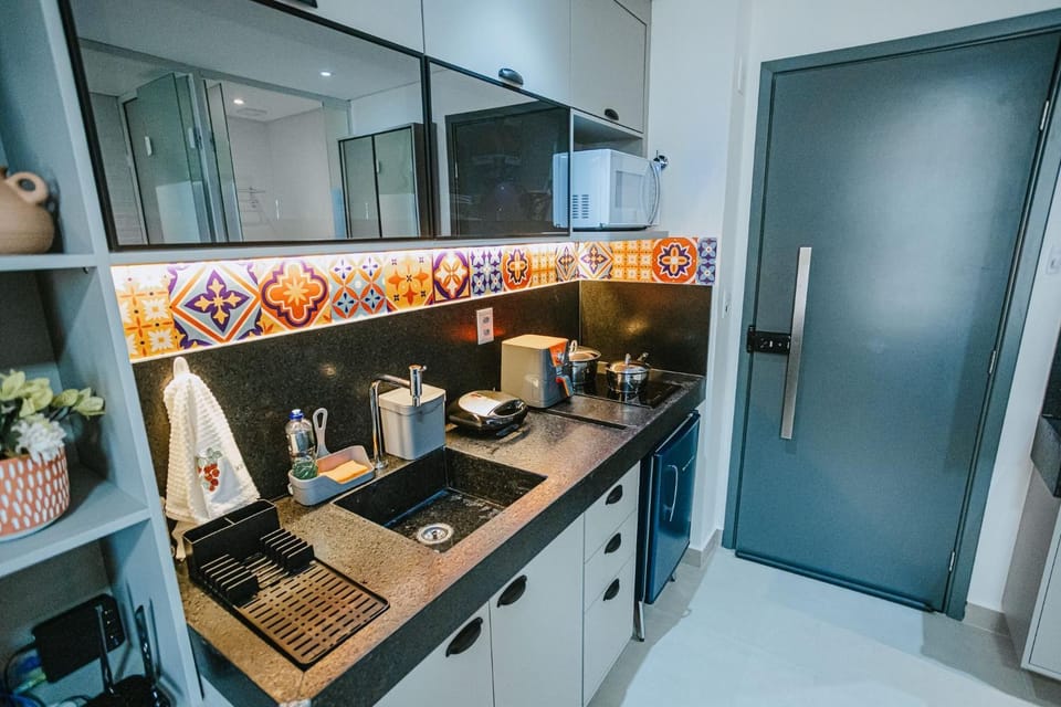 Kitchen or kitchenette, Meals