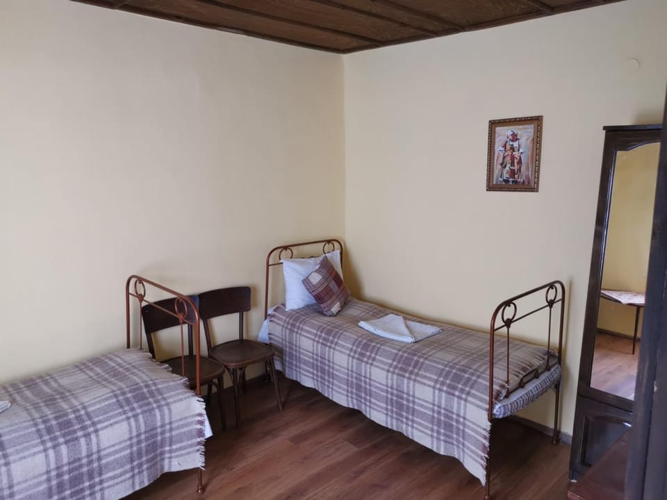 Къща за гости Старата череша село Раждавица House in Bulgaria