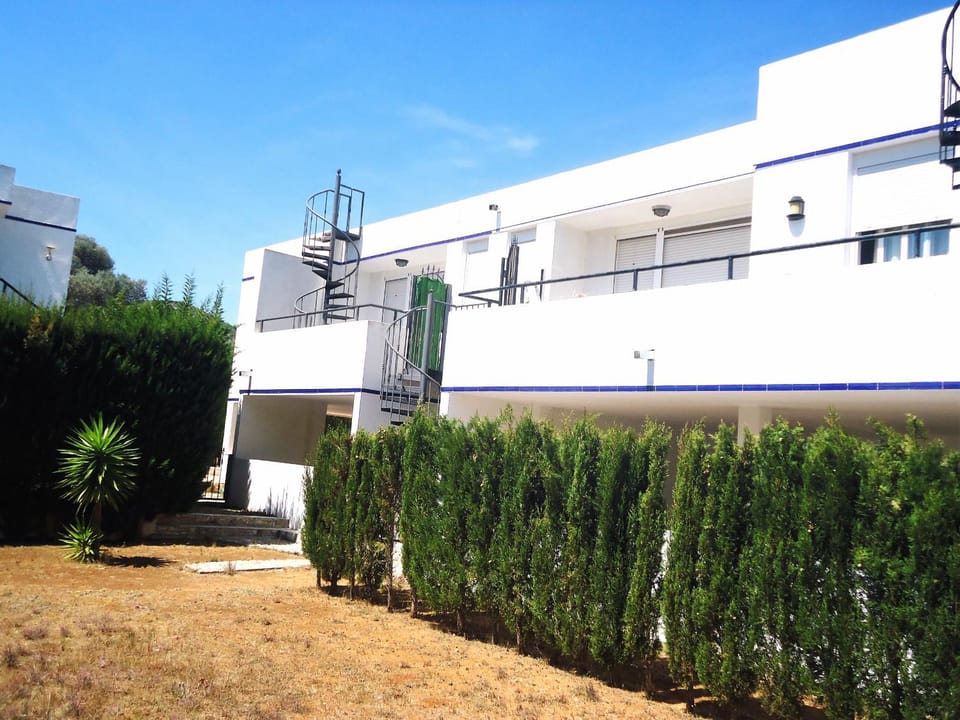 Property building, Facade/entrance, Off site