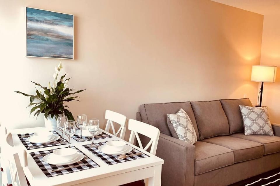 unit #303 Mountain view 1BR in Canmore DownTown Apartment in Canmore