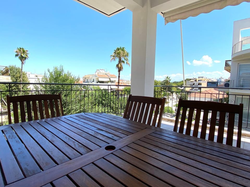 Day, View (from property/room), Balcony/Terrace, Dining area