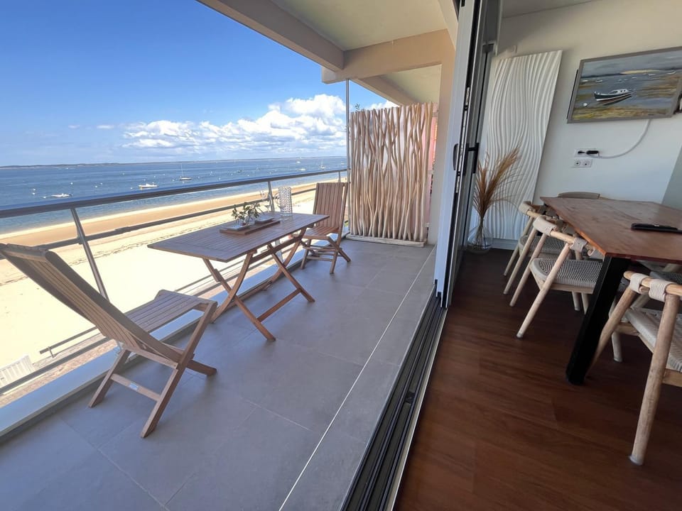 Day, Natural landscape, View (from property/room), Balcony/Terrace, Beach, Sea view