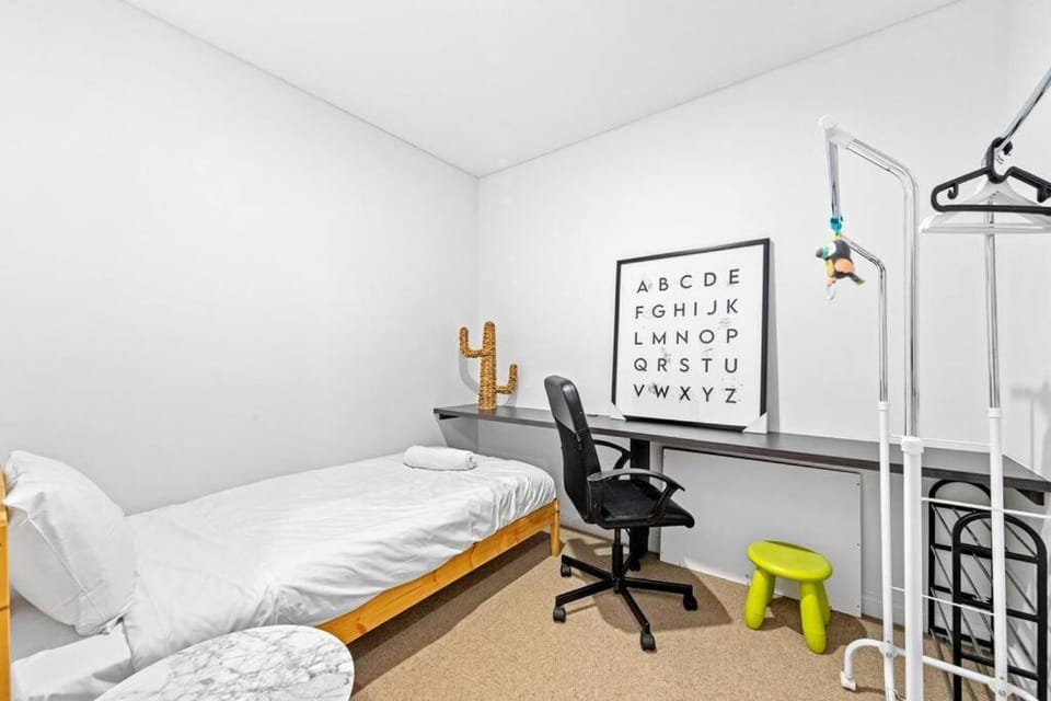 Four bedroom apartment with facilities in Olympic Park Apartment in Sydney