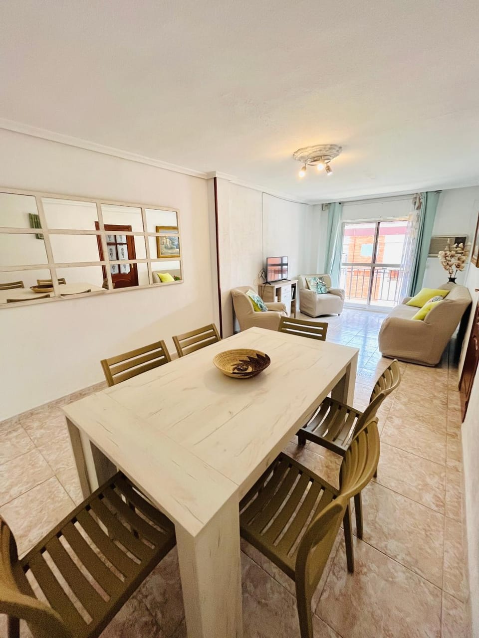 Living room, Seating area, Dining area