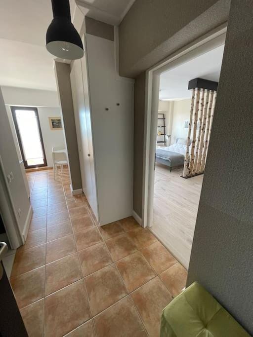 Stylish Studio - Piata Alba Iulia Apartment in Bucharest