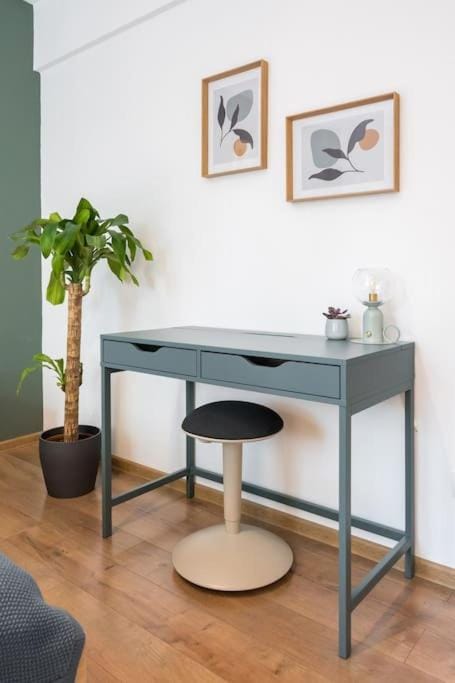 Charming Studio - City Center Apartment in Bucharest