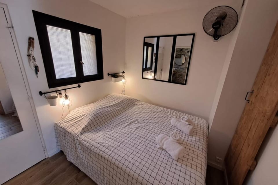 T2 with terrace in La Fossette Apartment in Le Lavandou
