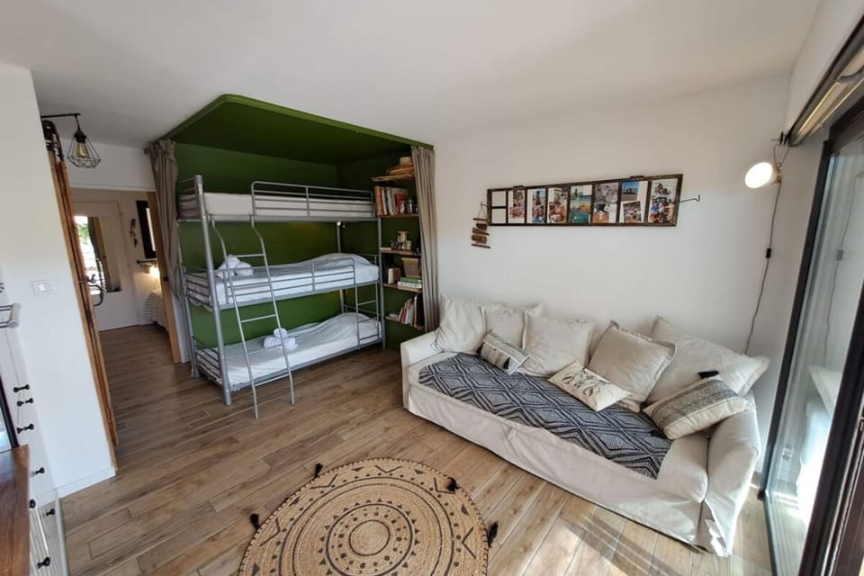 T2 with terrace in La Fossette Apartment in Le Lavandou