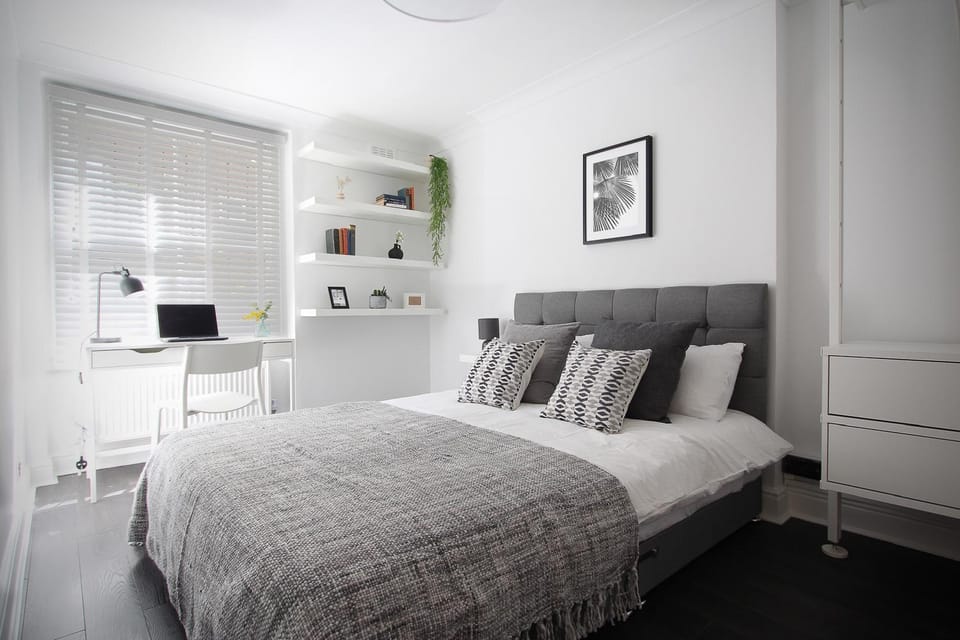 Bed, Bedroom