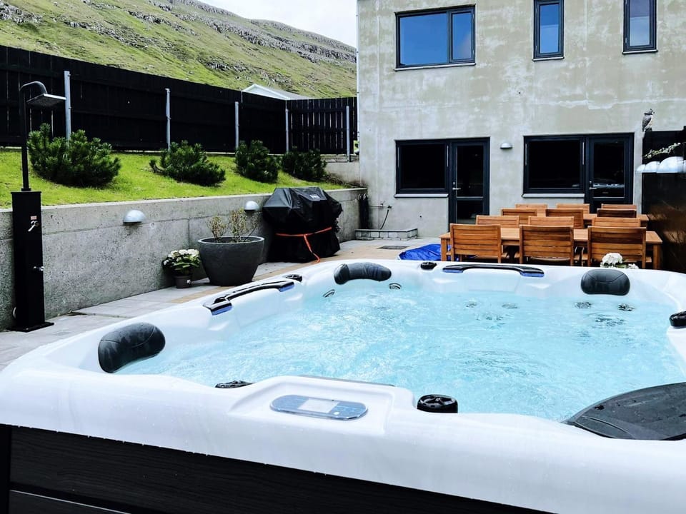 Hot Tub