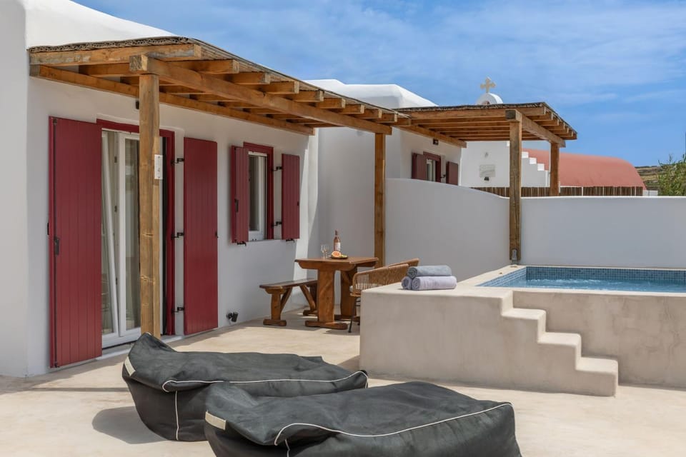 Patio, View (from property/room), Swimming pool, Drinks