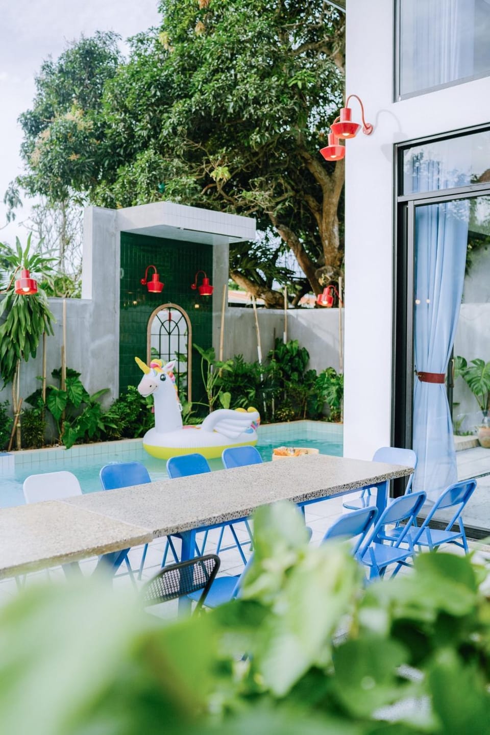 Patio, Day, Swimming pool, Swimming pool