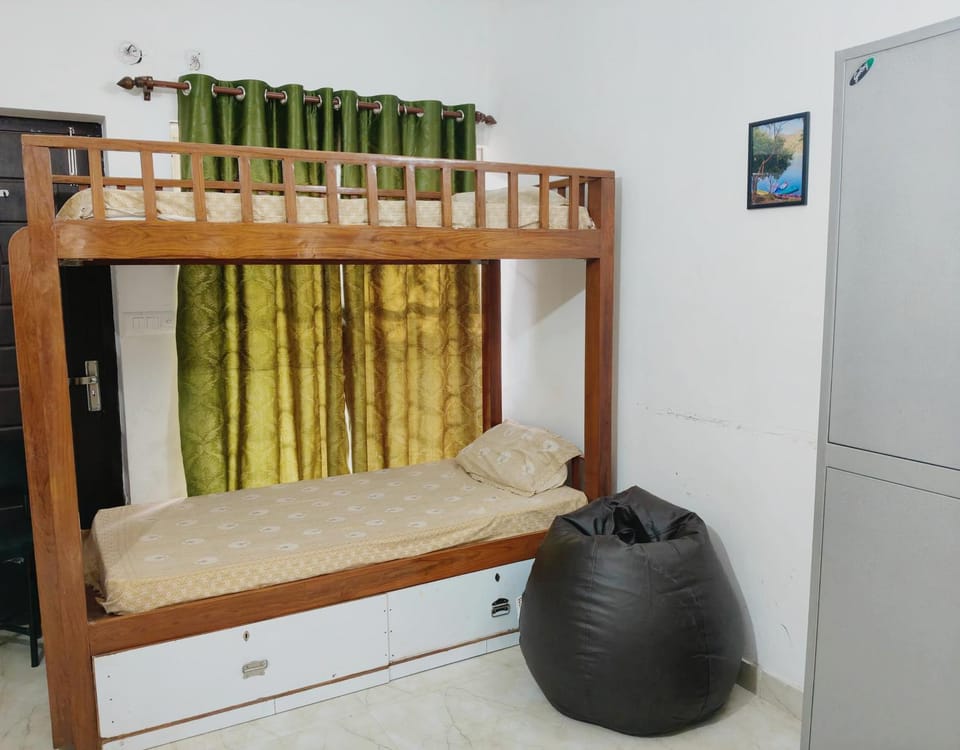 bunk bed