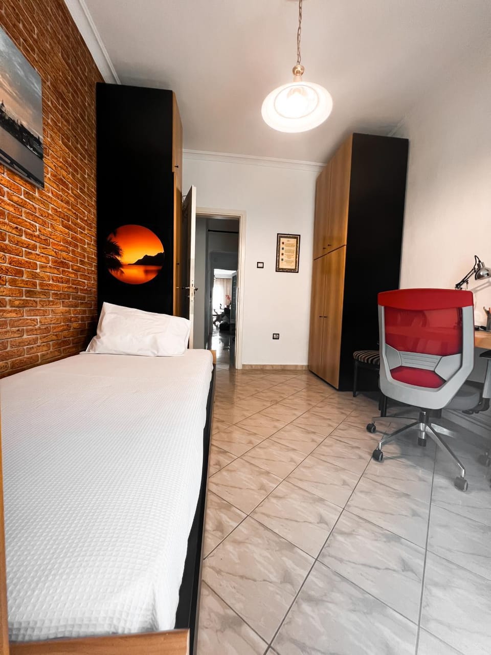 Homevision - Spacious and Warm - Very Central Apartment in Thessaloniki