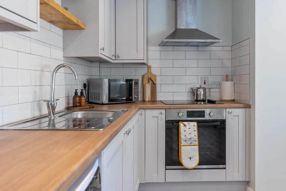 pet friendly, toaster, kitchen