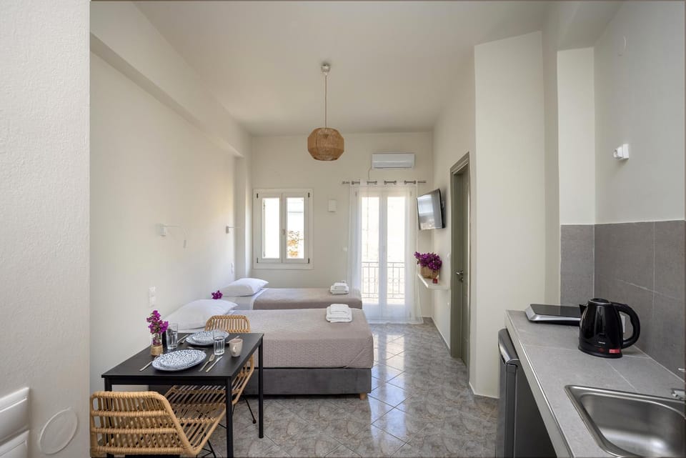 Kitchen or kitchenette, Photo of the whole room, Bedroom