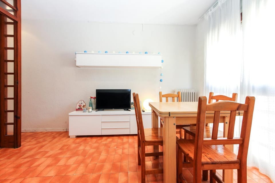 TV and multimedia, Dining area