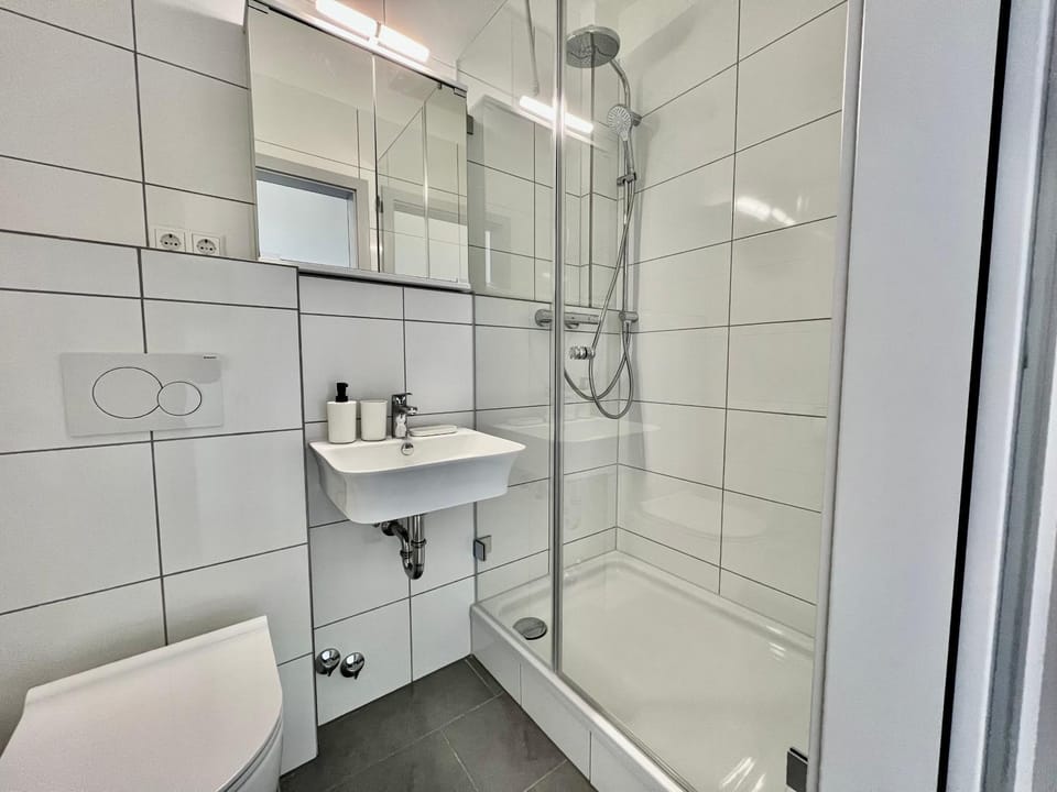 Shower, Toilet, Bathroom