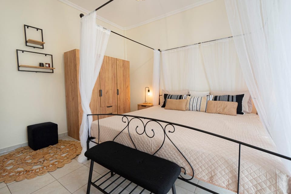 Bed, Photo of the whole room, Bedroom, wardrobe