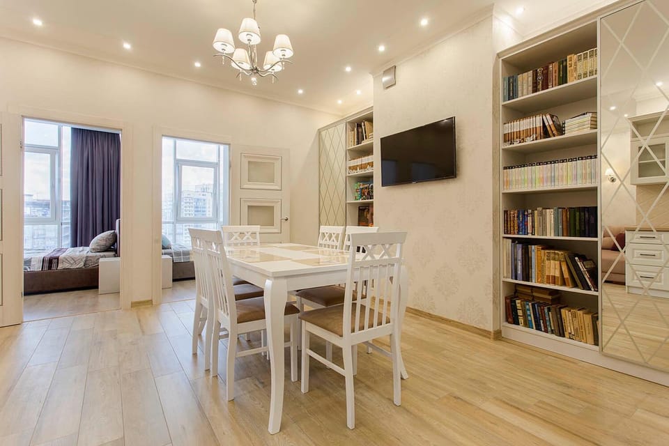 Двухкомнатная квартира с гостиной 70 метров Apartment in Odessa
