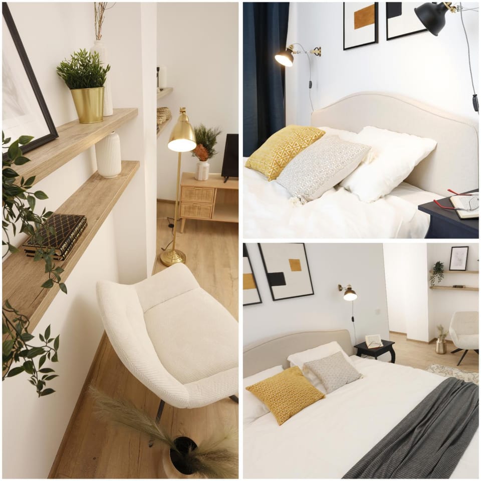 Bed, Living room, Photo of the whole room, Bedroom