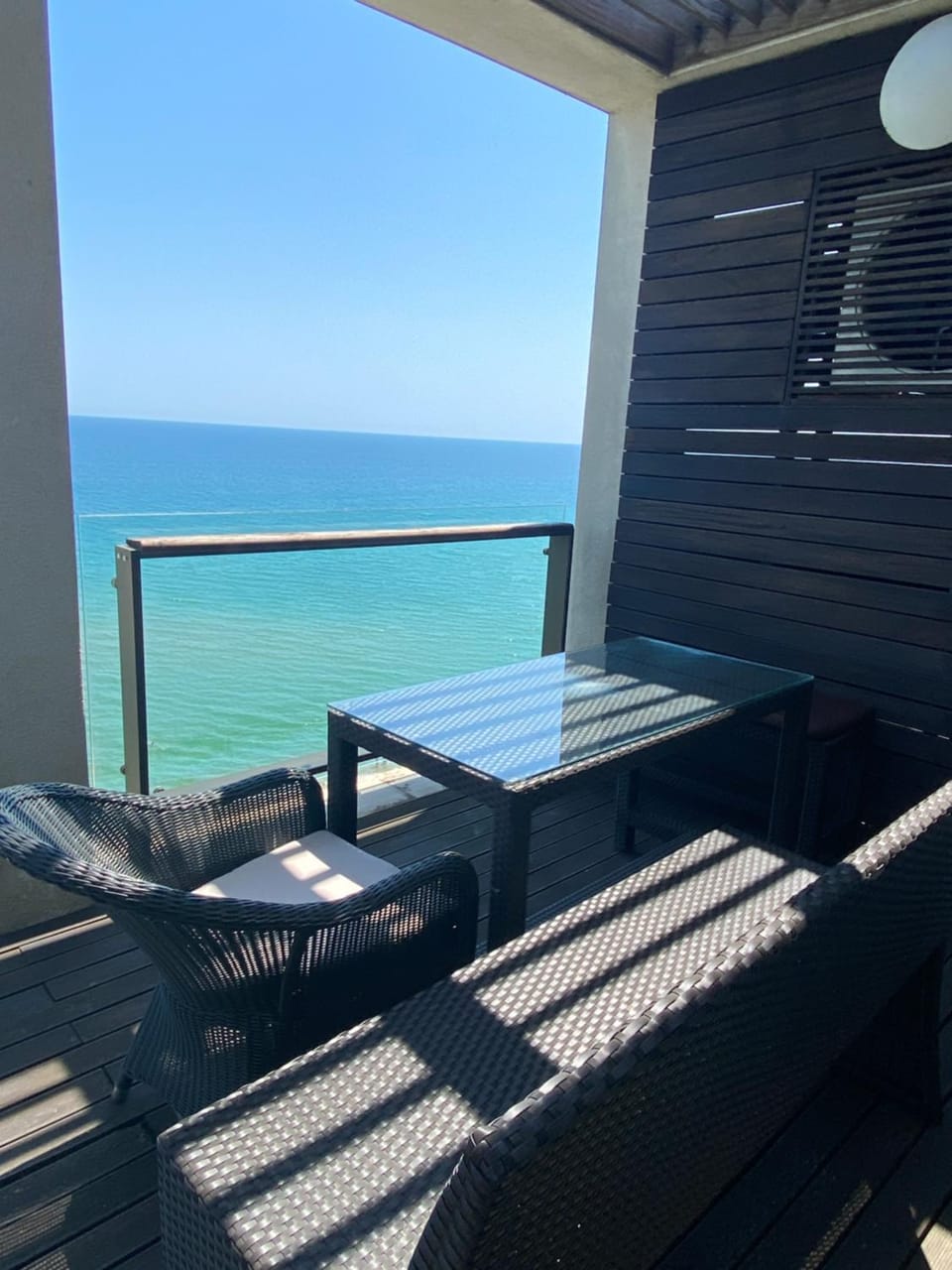 Natural landscape, View (from property/room), Balcony/Terrace, Seating area, Dining area, Sea view
