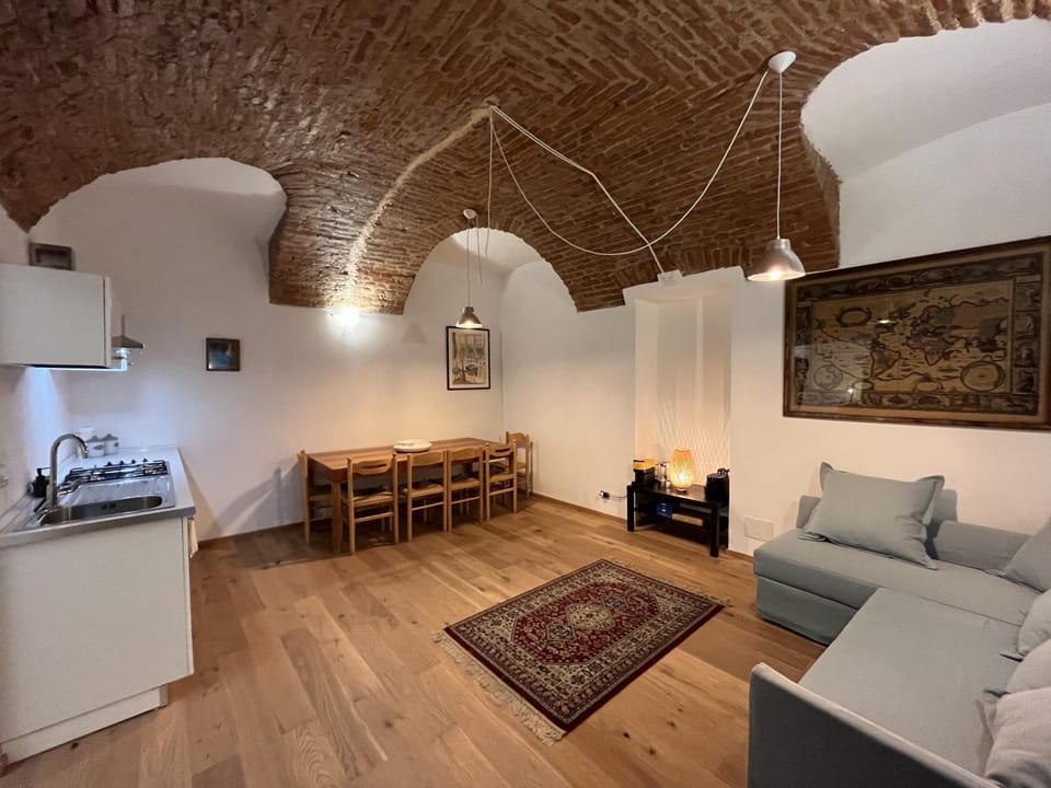 Kitchen or kitchenette, Living room