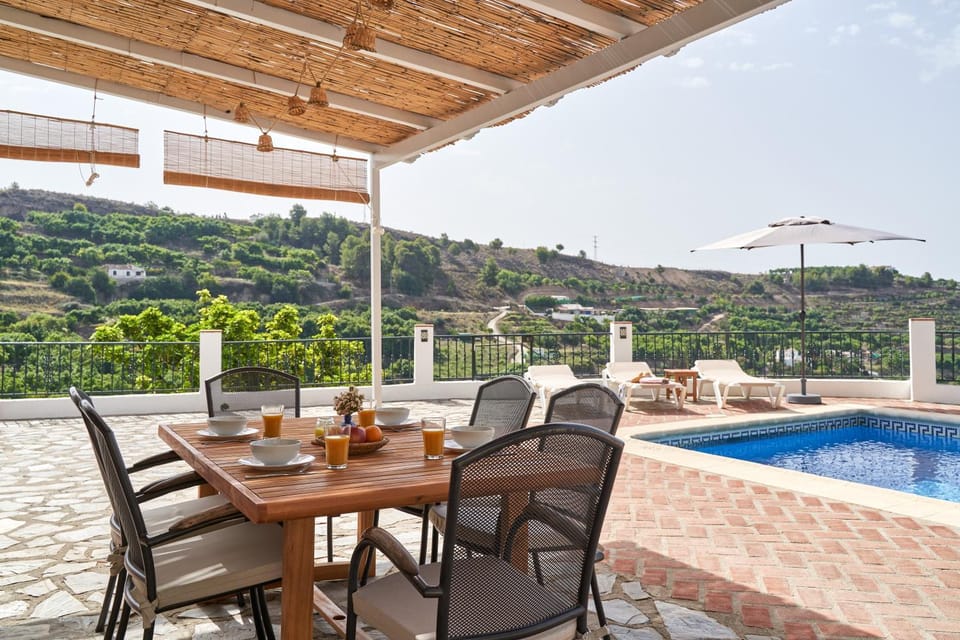 Property building, Balcony/Terrace, Living room, Swimming pool