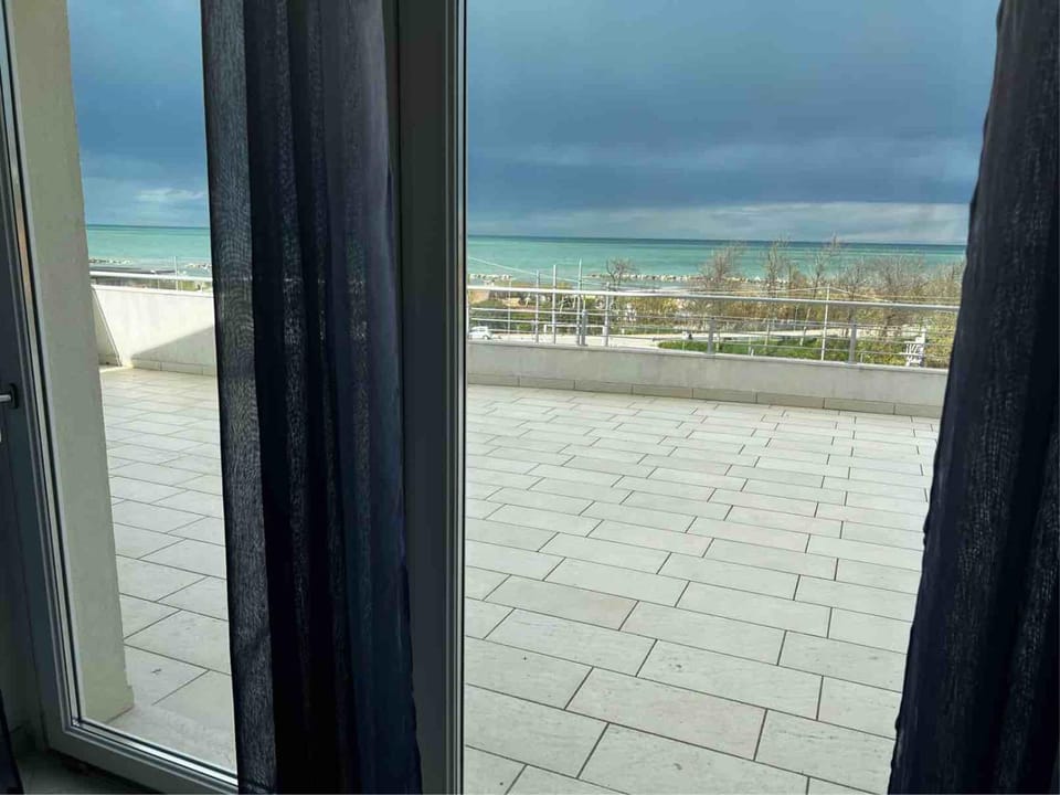Natural landscape, View (from property/room), Balcony/Terrace, Sea view