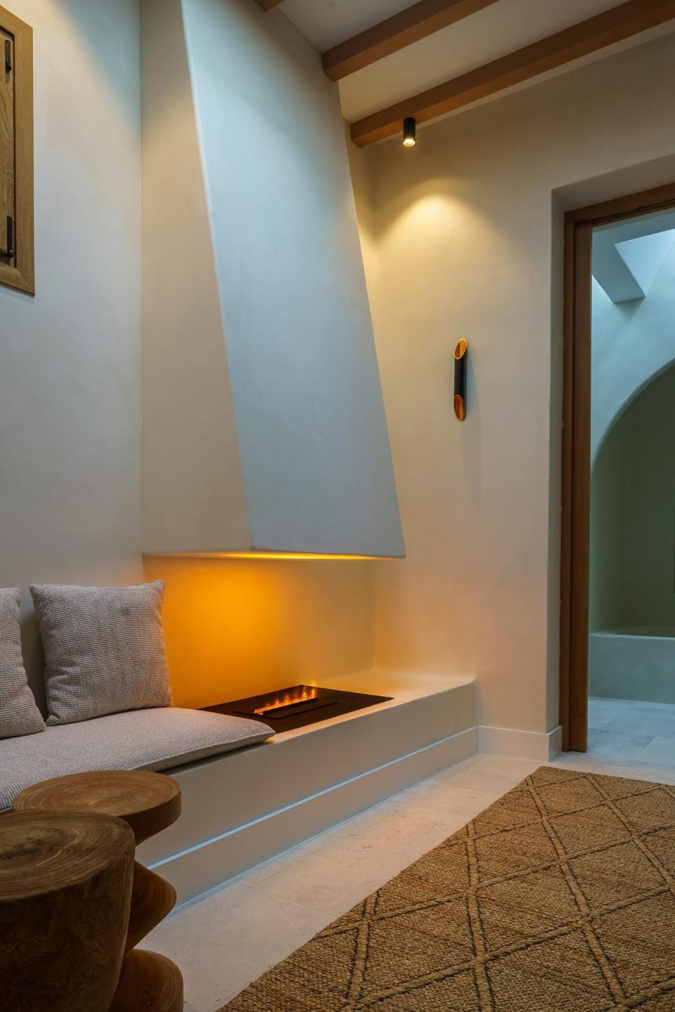 Living room, Seating area, oven