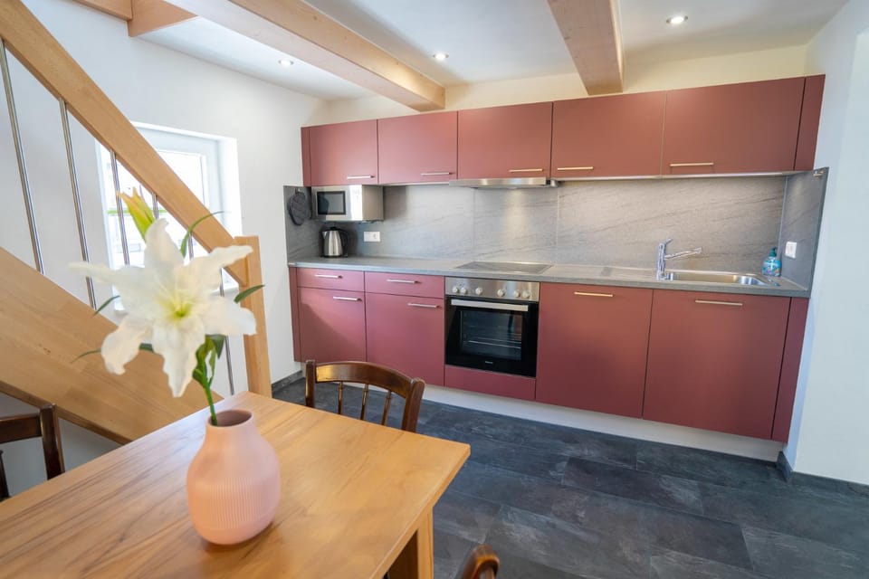 Fewo Schwarzwaldstern 2, Todtnau, 4 Schlafzimmer Apartment in Baden-Württemberg