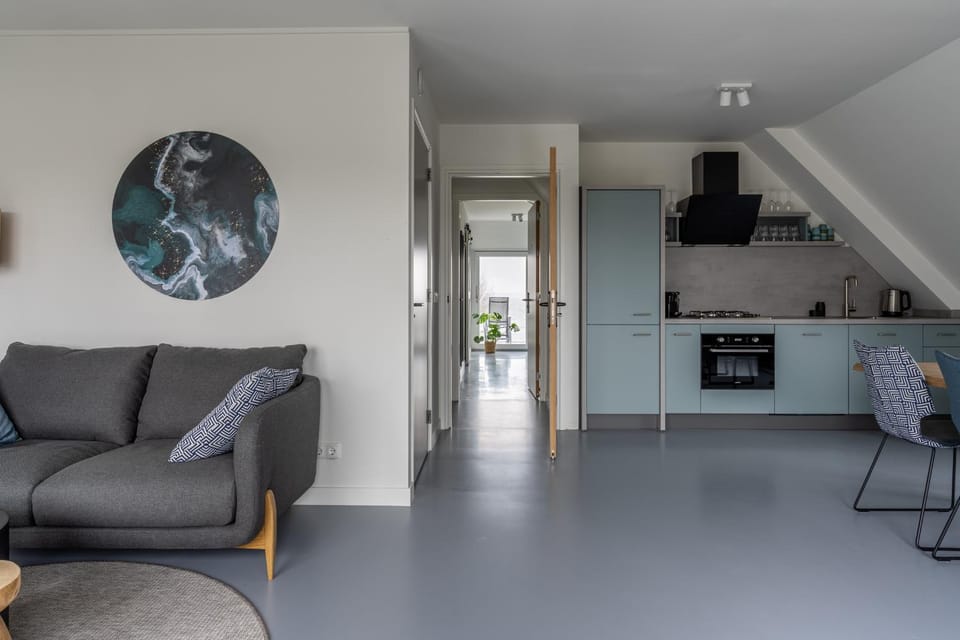 Coffee/tea facilities, Living room, Seating area, Dining area, dishwasher, kitchen