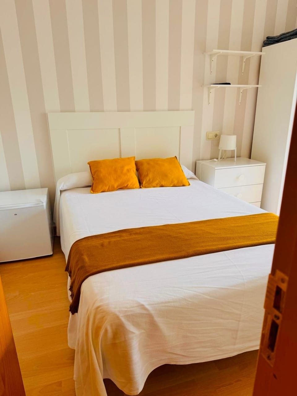 Family & Groups Space, Santiago Center II - No Kitchen Apartment in Santiago de Compostela