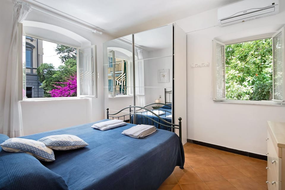 Property building, Living room, Bedroom