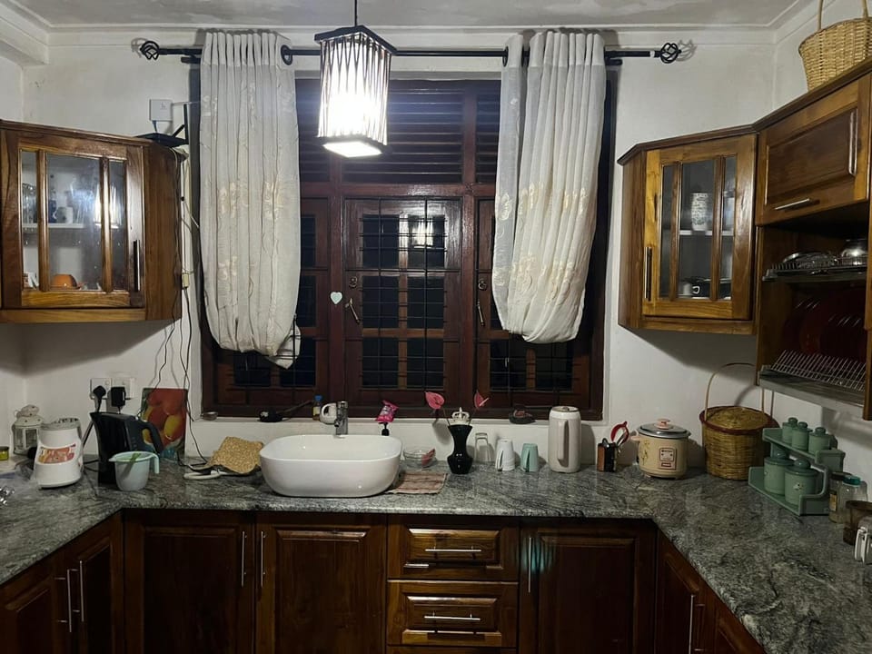 Kitchen or kitchenette, Kitchen or kitchenette