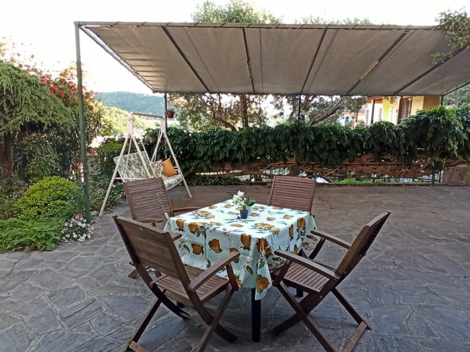 Inner courtyard view