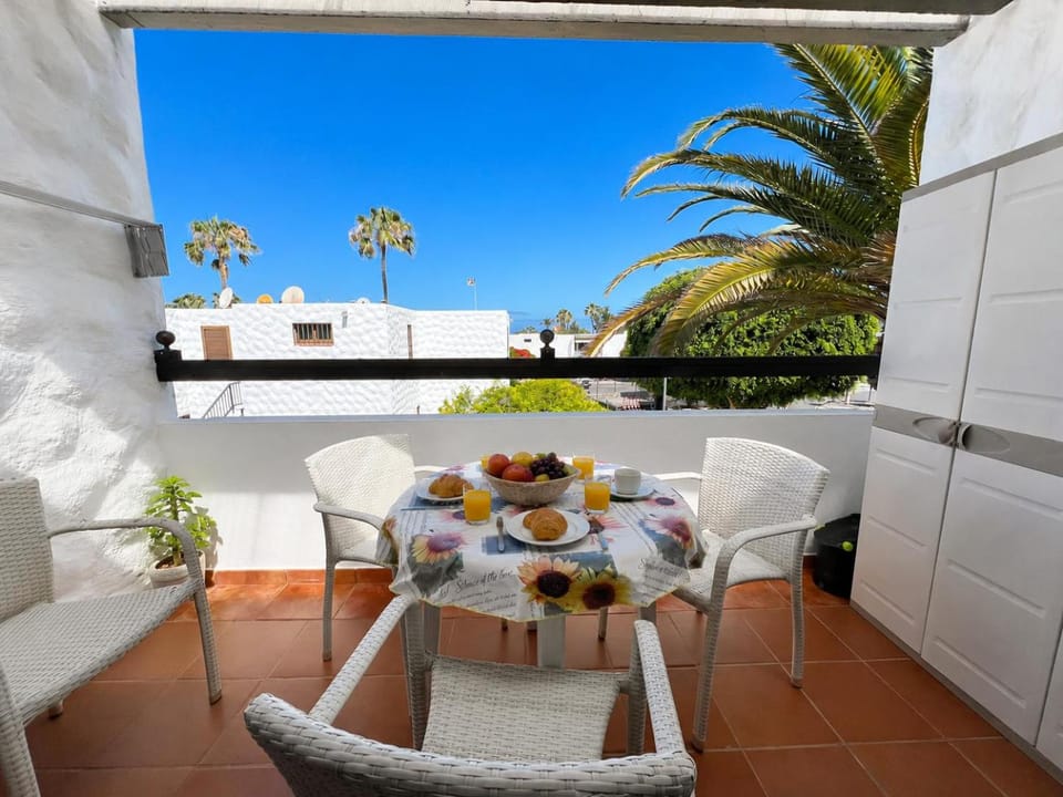 Fwt Relax Bungalow Apartment in Playa de las Americas