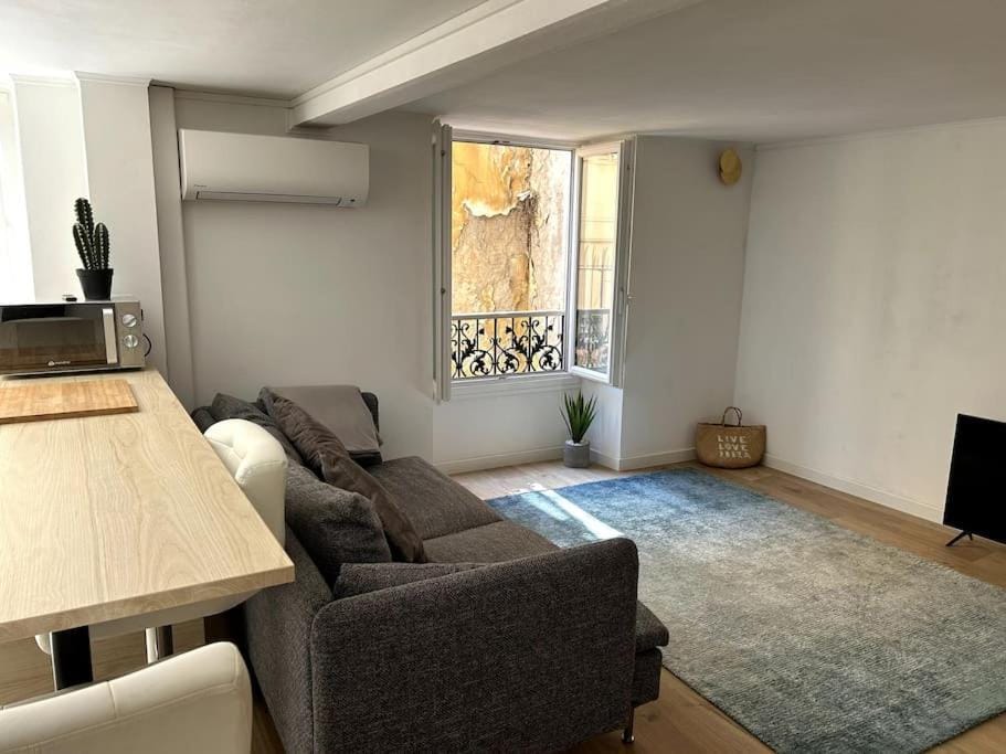 Palais Gallia in Heart Monte Carlo 2 bed, 300m Casino Sq. Apartment in Monaco