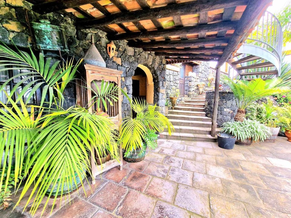 Garden, Garden view