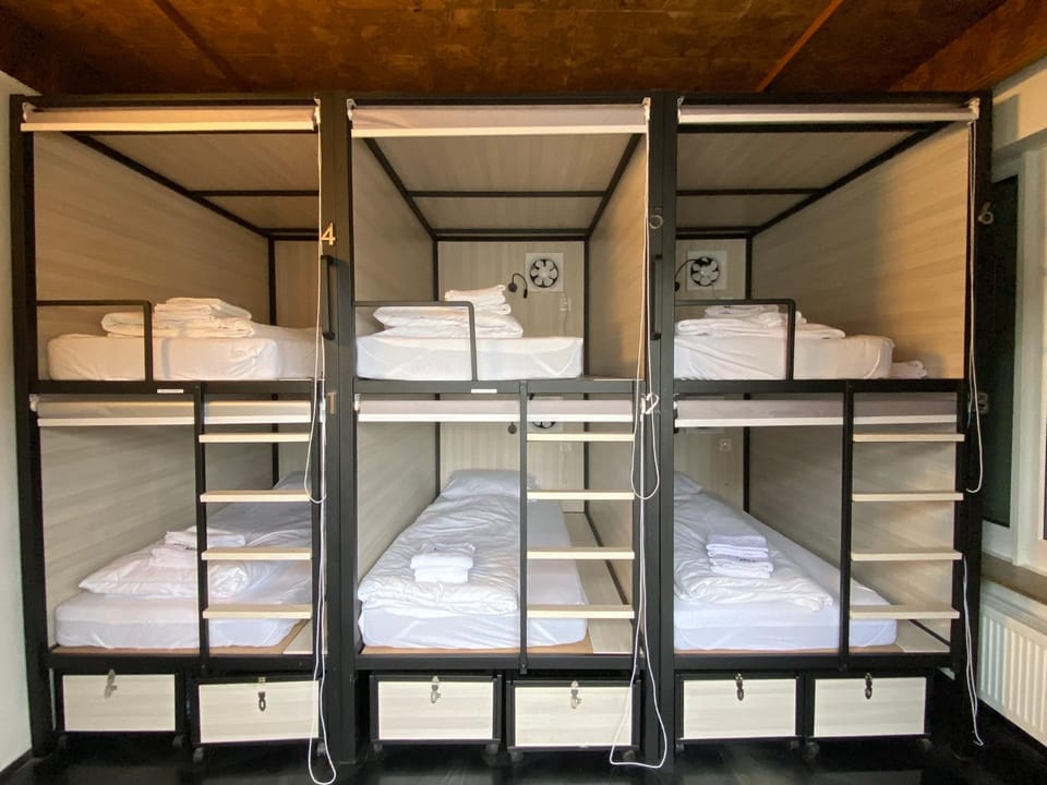 Bed, Photo of the whole room, Bedroom, bunk bed