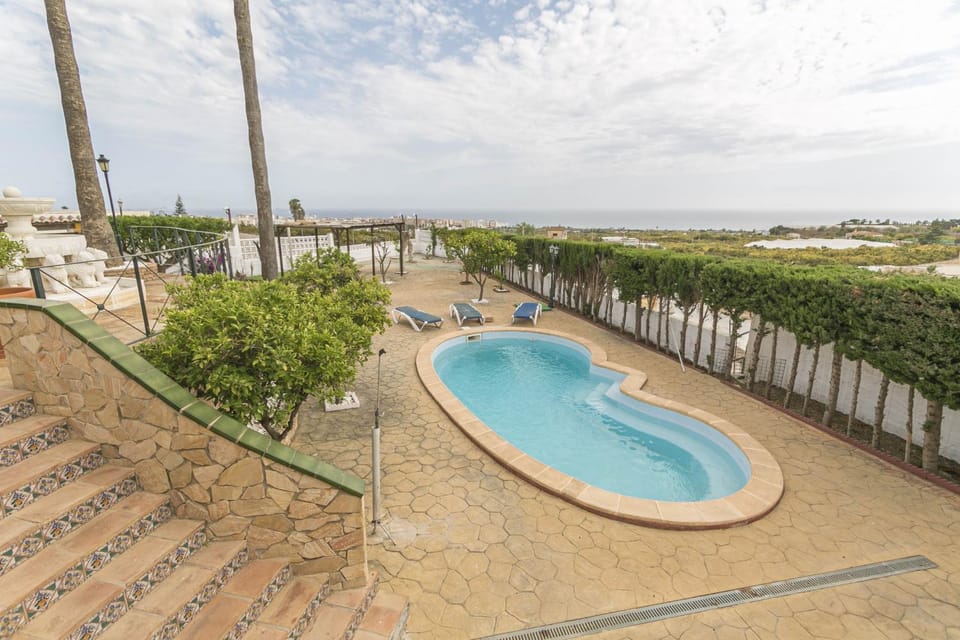 Balcony/Terrace, Swimming pool
