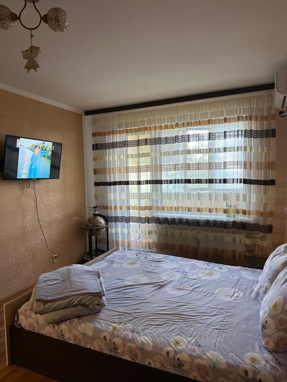 Квартира з видом на Дніпро Apartment in Ukraine