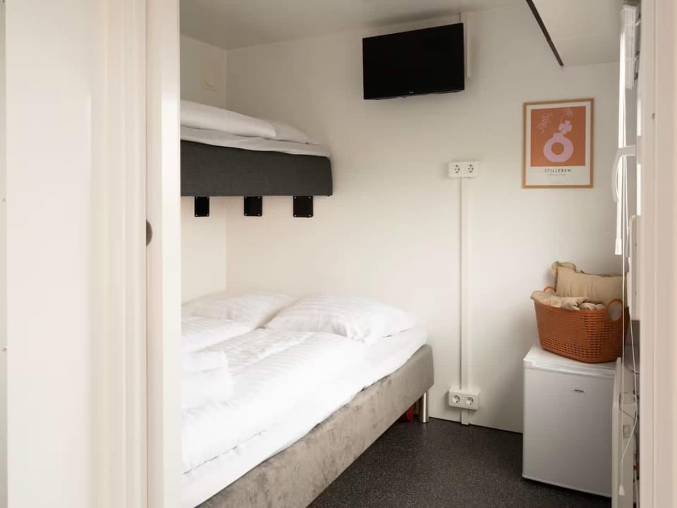 Budget Mobile House in Faroe Islands Apartment in Europe