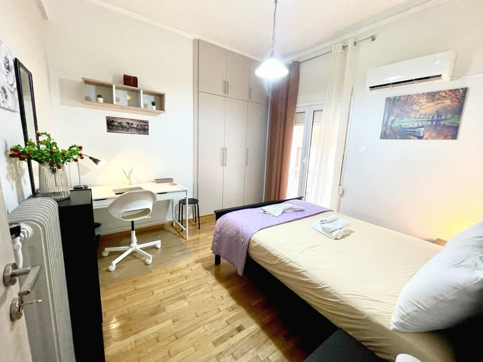 Bed, Balcony/Terrace, Bedroom, wardrobe, air conditioner