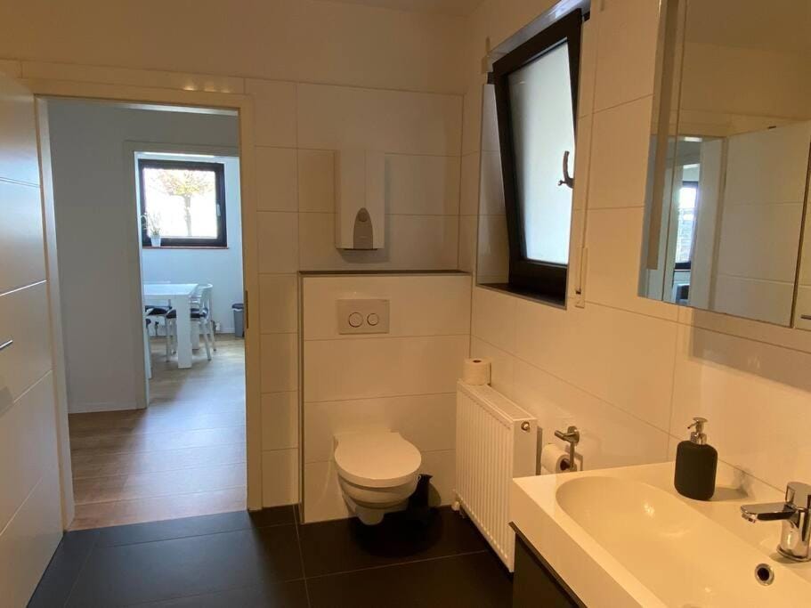 Toilet, Bathroom