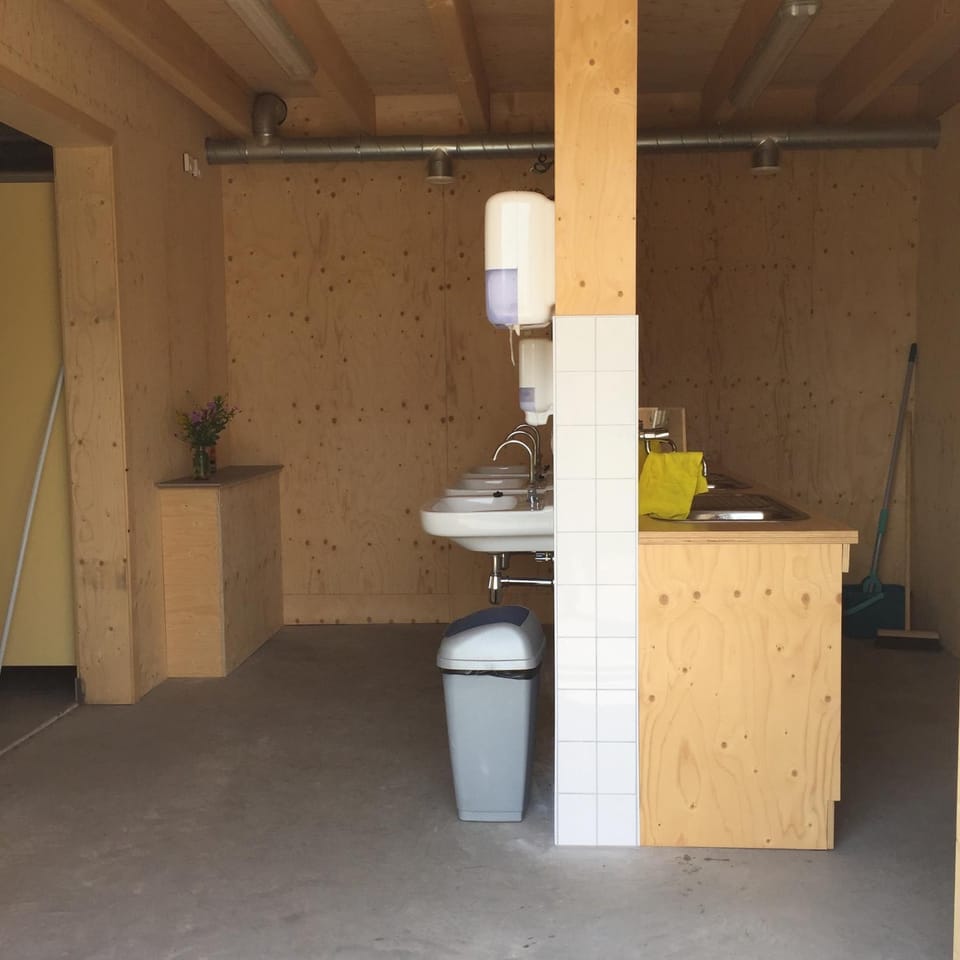 VierVaart Veldhuisje MOS Luxury tent in Zeeland, Netherlands