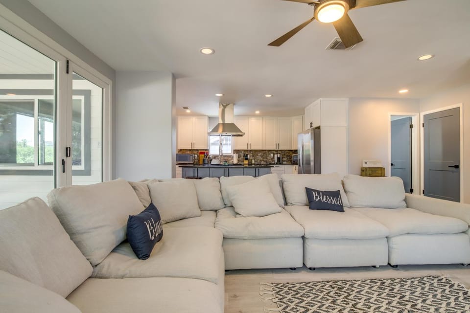 Lago Vista Vacation Rental with Fireplace! House in Point Venture